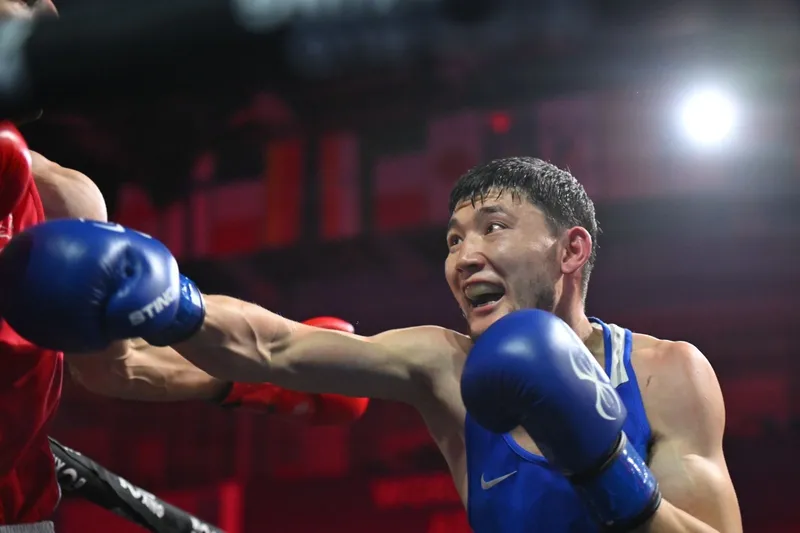 Боксшы Ертуған Зейнуллинов Астанадағы Әлем кубогының ширек финалында жеңіске жетті