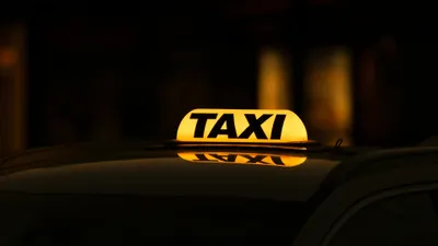 Яндекс Таксиге жүктеме жоғары кезде бағаны негізсіз өсірмеу міндеті жүктелді, сурет - Zakon.kz жаңалық 10.07.2025 20:14