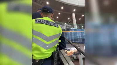 Қоғамдық тәртіпті бұзған атыраулық әйел әуе рейсінен түсірілді, сурет - Zakon.kz жаңалық 17.07.2025 17:35