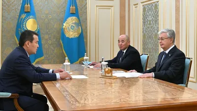 Қасым-Жомарт Тоқаевқа биылғы I жартыжылдықта 20 триллион теңгені қамтитын 12 мемлекеттік аудит жүргізілгені туралы баяндалды. Бұл 2024 жылдың осы кезеңімен салыстырғанда 7,1 есеге артық., сурет - Zakon.kz жаңалық 17.07.2025 12:26