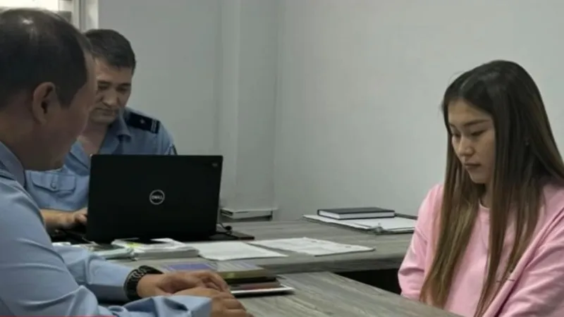Пранк түсіремін деп қытайлардан әбден сөз естіген қазақстандық блогер қыз полиция назарына ілікті