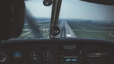 Ұшақ, Италия, тас жол, құлау, әуе апаты, сурет - Zakon.kz жаңалық 23.07.2025 18:53