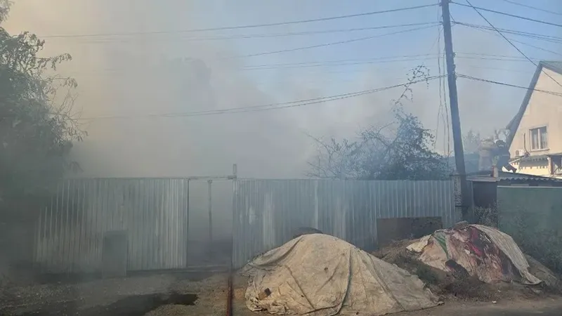 Өрт, Алматы, Түрксіб ауданы, Стальский, жеке үй, сурет - Zakon.kz жаңалық 23.07.2025 17:10