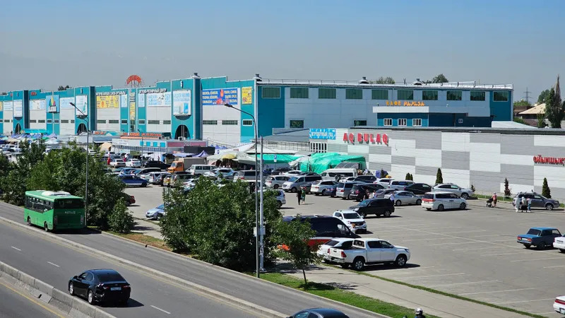 Алматы әкімі Солтүстік айналма жол бойындағы базарларда өрт қауіпсіздігін күшейтуді тапсырды