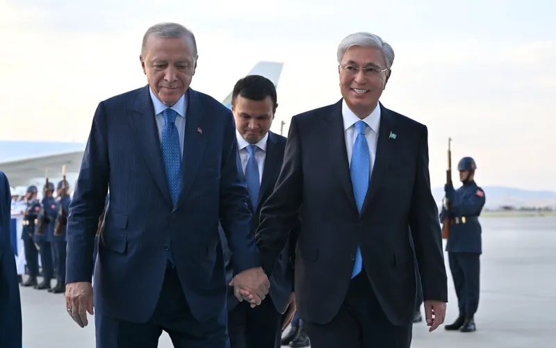 Тоқаев Түркияға барды