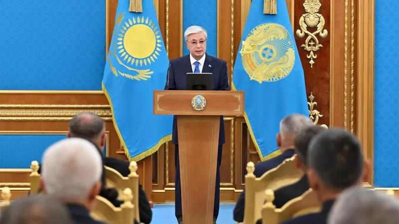 Мемлекет басшысы көлік саласының қызметкерлерін марапаттады