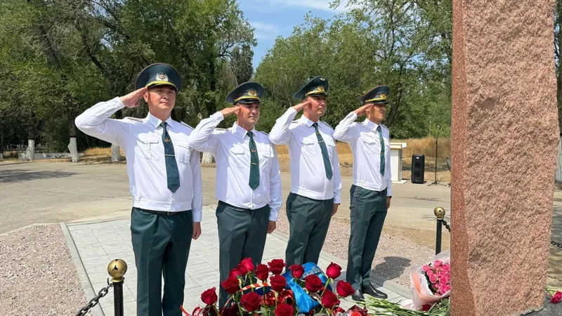 Алматы облысында Иракта қаза тапқан бітімгер қаһарманына арналған ескерткіш ашылды