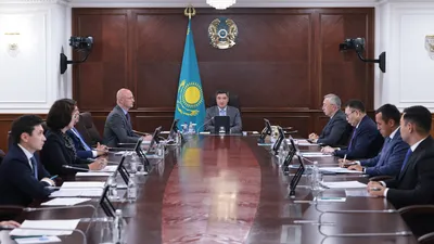 Премьер-министр Олжас Бектеновтің төрағалығымен өткен Үкімет отырысында сауда саласын цифрлық трансформациялау барысы мен даму болашағы қаралды., сурет - Zakon.kz жаңалық 05.08.2025 11:18