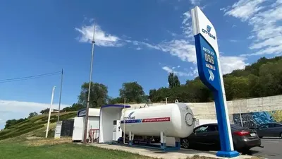 Бұйрық 2025 жылдың 1 тамызынан бастап қолданысқа енгізіледі.  Сонымен қатар, Қазақстанда сұйытылған мұнай газын ішкі нарықта көтерме саудада өткізудің шекті бағасы 2025 жылғы 1 тамыздан 2025 жылғы 31 желтоқсанға дейінгі кезеңде ҚҚС-сыз тоннасына 51 932 теңгеден 59 722 теңгеге дейін өсті.  Энергетика министрлігі тиісті түзетулер енгізді, ол да 1 тамыздан бастап күшіне енді., сурет - Zakon.kz жаңалық 05.08.2025 09:01