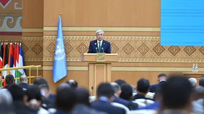 Президент Қазақстанның серіктестермен бірге аймақтағы өзара байланысты нығайту, цифрлық трансформацияны ілгерілету және ұзақ мерзімді әрі орнықты өсімге ықпал етуді көздейтін елеулі шаралар қабылдап жатқанын жеткізді, сурет - Zakon.kz жаңалық 05.08.2025 13:26