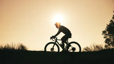 Велосипедші, сурет - Zakon.kz жаңалық 06.08.2025 15:59