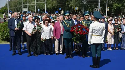 Гүл шоғын қою рәсімі, Алматы, Абай күні, сурет - Zakon.kz жаңалық 10.08.2025 14:06