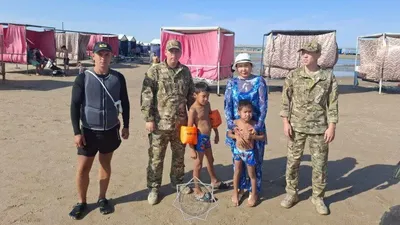 Құтқарушылар жағажайдағы бес жазатайым оқиғаның алдын алды , сурет - Zakon.kz жаңалық 11.08.2025 10:36