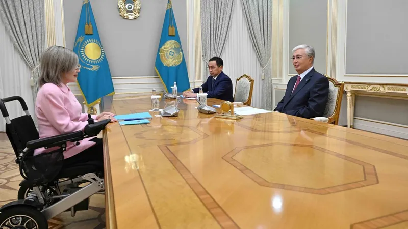 Тоқаев Адам құқықтары жөніндегі уәкілдің Астана қаласы бойынша өкілін қабылдады