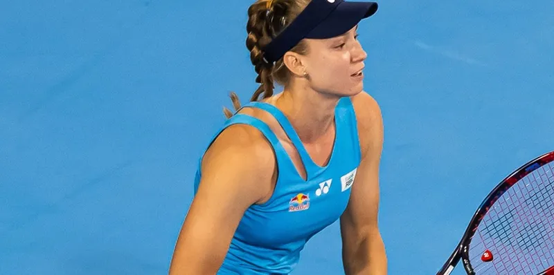 Рыбакина әлемнің бірінші ракеткасын жеңіп, Цинцинатти турнирінің жартылай финалына шықты