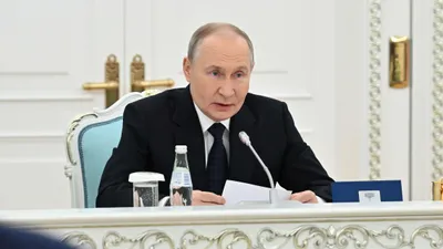 Магаданнан Аляскаға ресейлік ұшақ қонды: оның бағытын 400 мыңнан астам адам бақылады, сурет - Zakon.kz жаңалық 15.08.2025 23:23