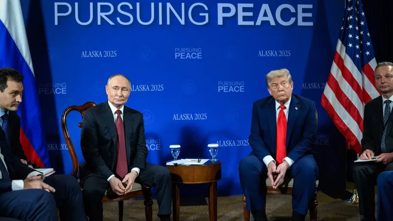 Трамп пен Путиннің Аляскадағы келіссөздерінің қорытындысы жарияланды