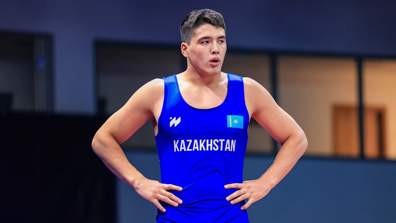 Кішкентай Капризден стриптиз