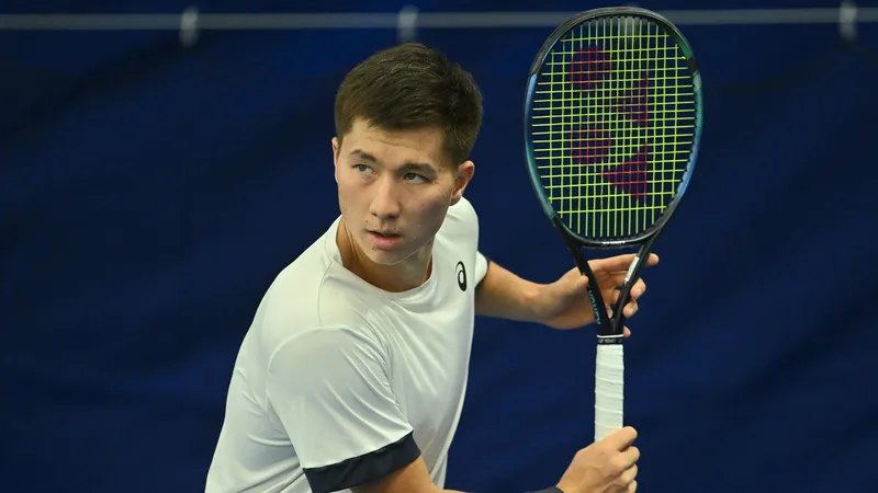 Жұқаев US Open-2025 іріктеуінің жартылай финалына өту үшін бар күшін салды, сурет - Zakon.kz жаңалық 20.08.2025 12:12