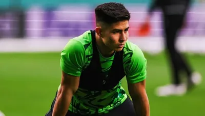 "Қайрат" жұлдызы Дастан Сәтбаев "Селтикке" қарсы ойын жайлы пікір білдірді, сурет - Zakon.kz жаңалық 21.08.2025 20:59