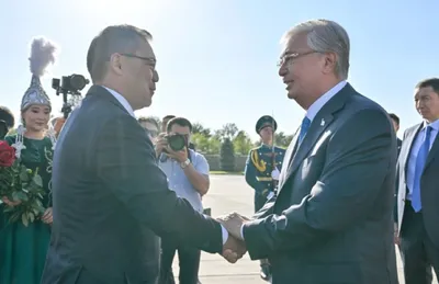 Тоқаев Қырғыз Республикасына ресми сапармен барды, сурет - Zakon.kz жаңалық 21.08.2025 18:03