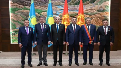 Тоқаев Қырғызстанның бірқатар мемлекет және қоғам қайраткерін марапаттады, сурет - Zakon.kz жаңалық 22.08.2025 15:20