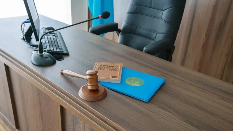 Ақмола облысында көлік инспекциясының экс-басшысы мен бір топ жүргізуші жемқорлық бабымен сотталды