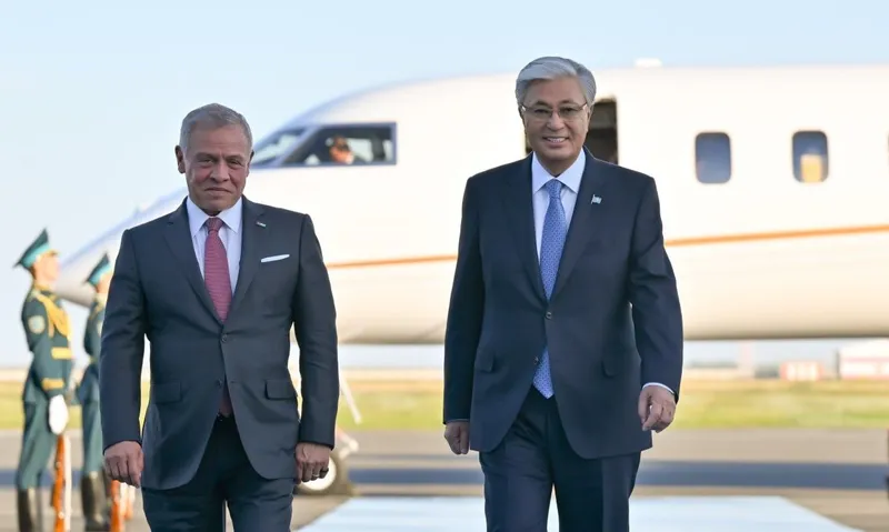 Тоқаев Иордания Королін Астана әуежайында күтіп алды