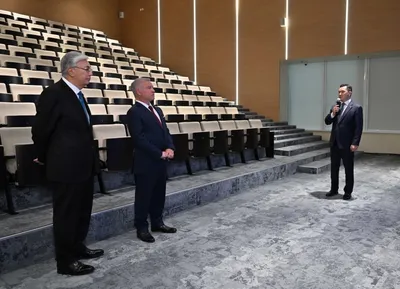 Тоқаев пен II Абдалла "Астана" халықаралық қаржы орталығын аралады, сурет - Zakon.kz жаңалық 27.08.2025 17:31