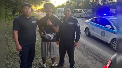 Қарағандылық полицейлер адасып қалған Оңтүстік Кореялық туристке жол сілтеді , сурет - Zakon.kz жаңалық 27.08.2025 09:51