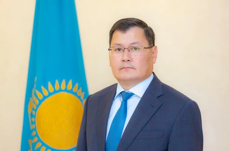 Мас қыздармен үйдегі секс