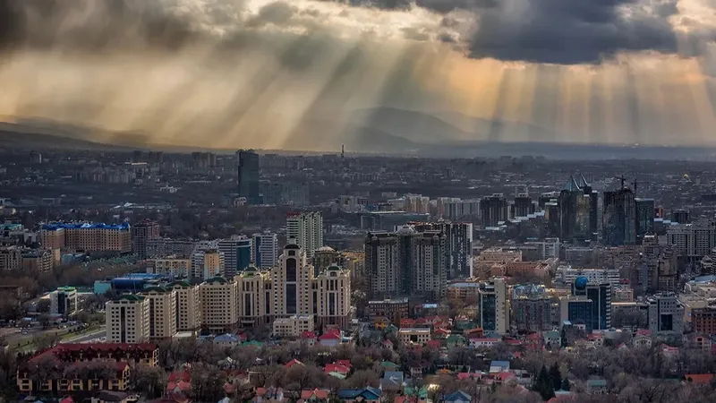 29 тамызда Қазақстанның бірқатар өңірінде ауа райы қолайсыз болады