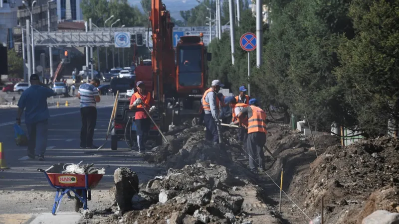 Павлодарда жер қазу жұмыстары кезінде су құбырына зақым келді