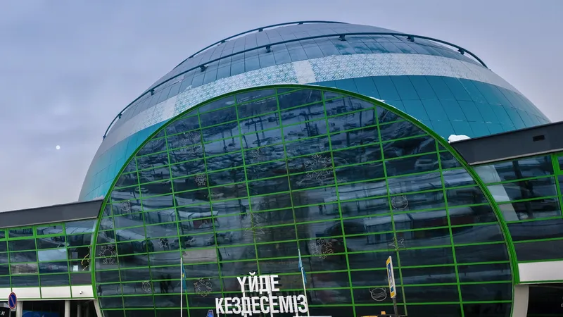 Астана халықаралық әуежайында ұшу-қону жолағы уақытша жабылады