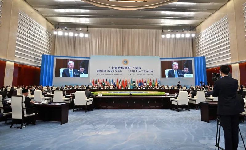 Тоқаев ШЫҰ даму банкін құру туралы бастаманы қолдады