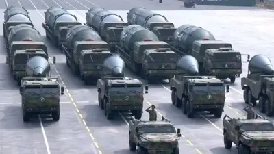 Қытай Бейжіңдегі парадта ядролық әскери техникасын көрсетті, сурет - Zakon.kz жаңалық 03.09.2025 10:55