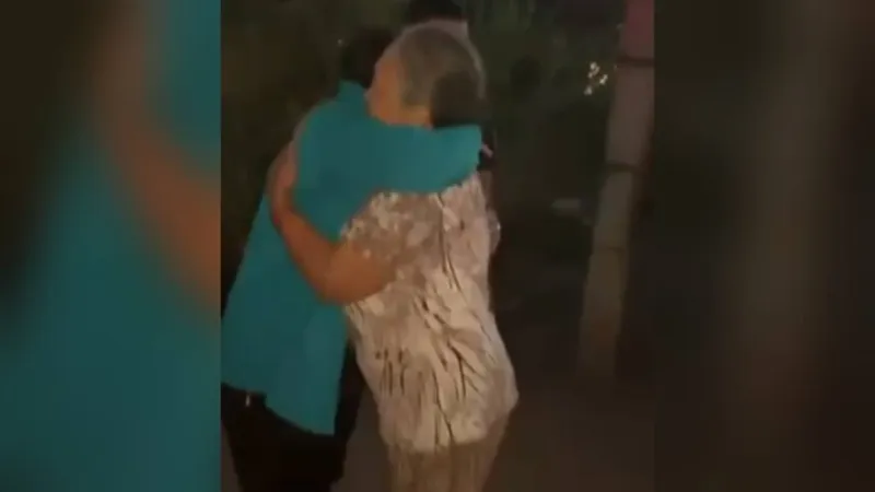 20 жылдан кейінгі кездесу: полиция тұрғынға туған әпкесін табуға көмектесті