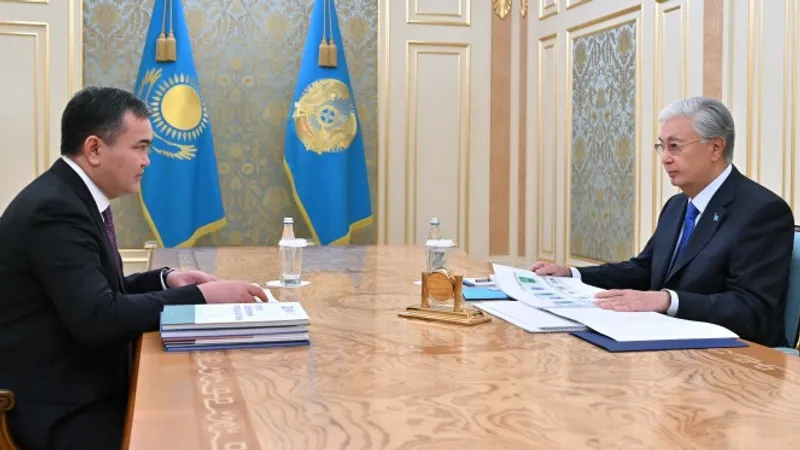 Мемлекет басшысы Астана қаласының әкімі Жеңіс Қасымбекті қабылдады