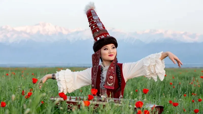 Қыздарды таяқпен ұрып жатқан видео Әзірбайжандық секс