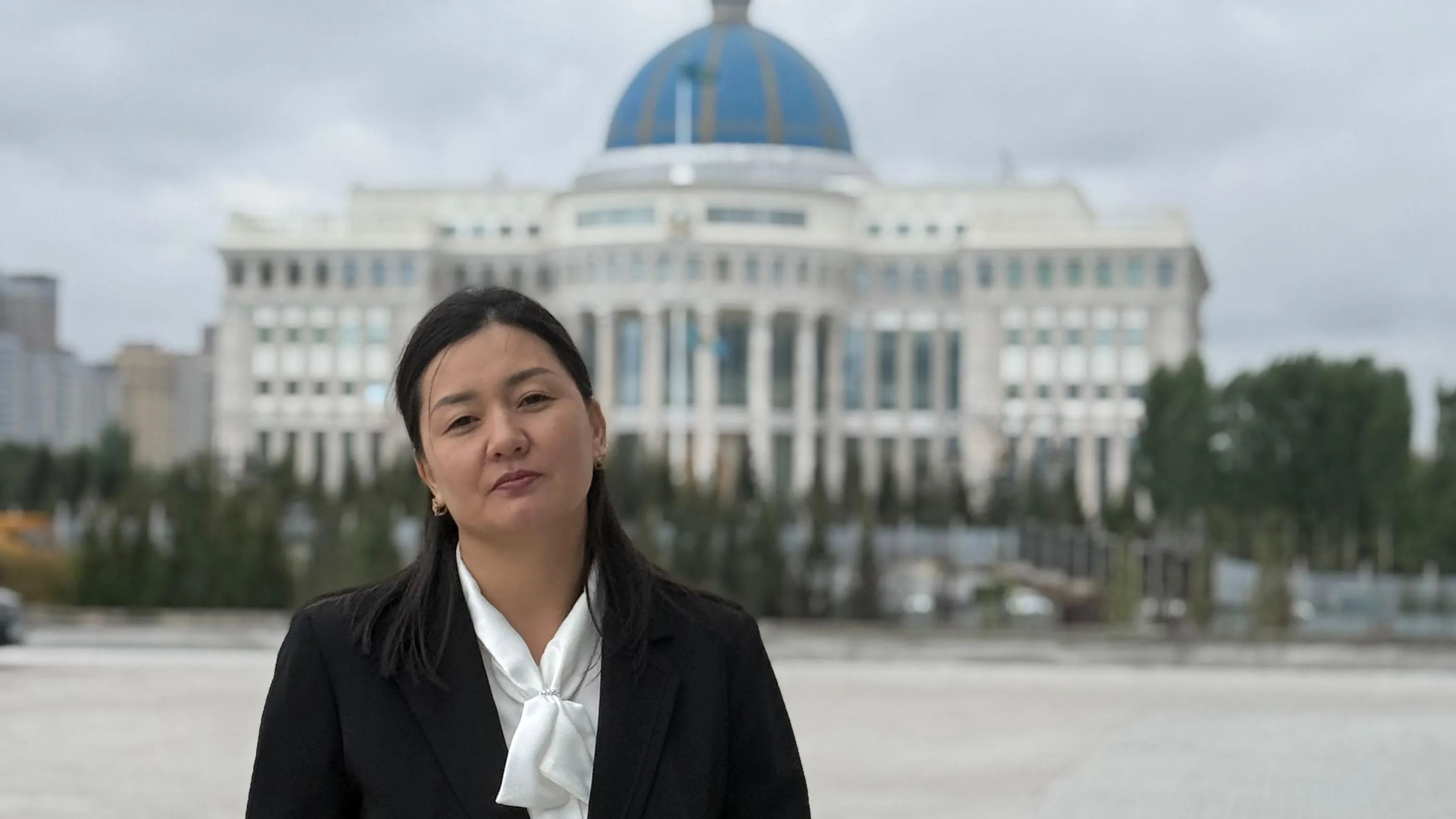 Шошқаның әйелді ұрып жатқан порно видеосы