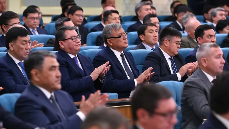 Мемлекет басшысы: Жастардың күш-жігеріне, олардың дарыны мен біліміне сенемін