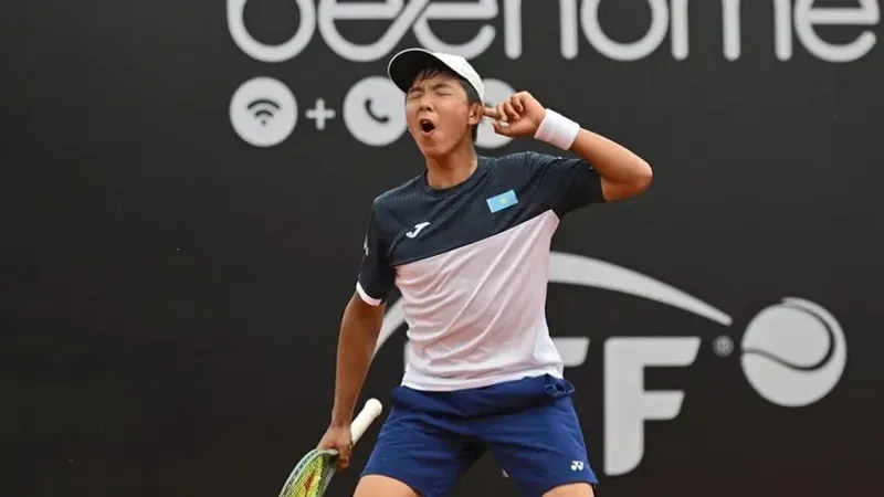 Тар жамбастары бар жалаңаш қыздардың суреттері Қарабаш қыздар онлайн секс