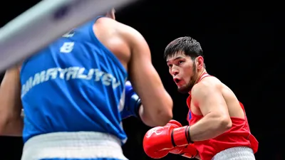 Нұрбек Оралбай, Сағындық Тоғамбай, өзбек боксшылары, бокс, әлем чемпионаты, сурет - Zakon.kz жаңалық 10.09.2025 20:22