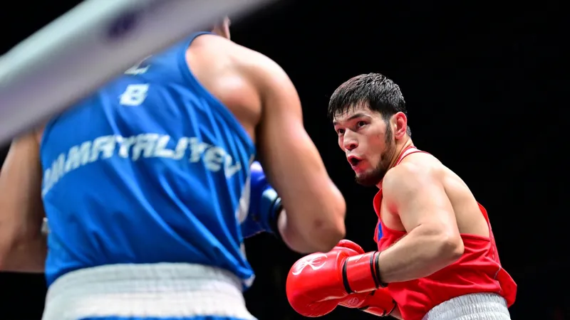 Нұрбек Оралбай мен Сағындық Тоғамбай өзбек боксшыларынан жеңіліп қалды