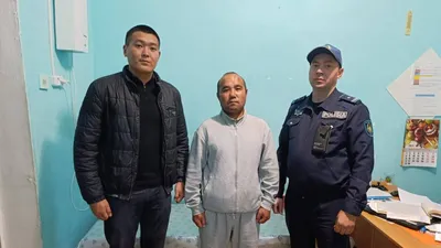"Учаске" жедел алдын алу іс-шарасы аясында Қостанай облысының Маршановка ауылында полицейлер 41 жастағы ер адамның жүзі таныс екенін байқайды. Себебі ол Солтүстік Қазақстан облысы полициясының іздеуінде жүрген азамат болып шықты. , сурет - Zakon.kz жаңалық 11.09.2025 11:48