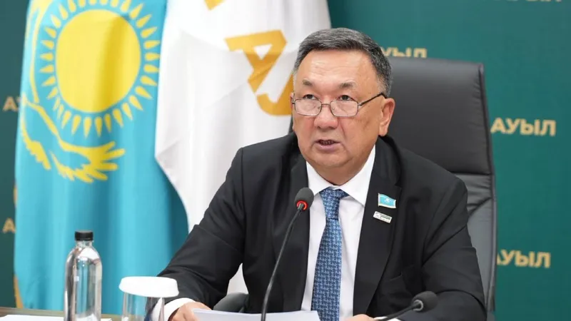 2025 жылдың 11 қыркүйегінде Астанада "Ауыл" партиясының Төрағасы Серік Егізбаевтың жетекшілігімен Қазақстан Республикасының Президенті Қасым-Жомарт Тоқаевтың Қазақстан халқына Жолдауын талқылауға арналған республикалық партиялық активтің отырысы өтті., сурет - Zakon.kz жаңалық 11.09.2025 16:02