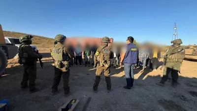 Полиция заң тәртібіне ғана емес, аймақ экологиясына да қатер төндірген қылмыстық әрекеттің жолын кесті. "Құқықтық тәртіп" жедел-профилактикалық іс-шарасы барысында Шығыс Қазақстан облысының полицейлері пайдалы қазбаларды заңсыз өндіру фактісін анықтады. , сурет - Zakon.kz жаңалық 11.09.2025 09:32