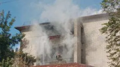 Павлодарда өрт кезінде 12 адам құтқарушылардың көмегімен эвакуацияланды , сурет - Zakon.kz жаңалық 13.09.2025 13:18