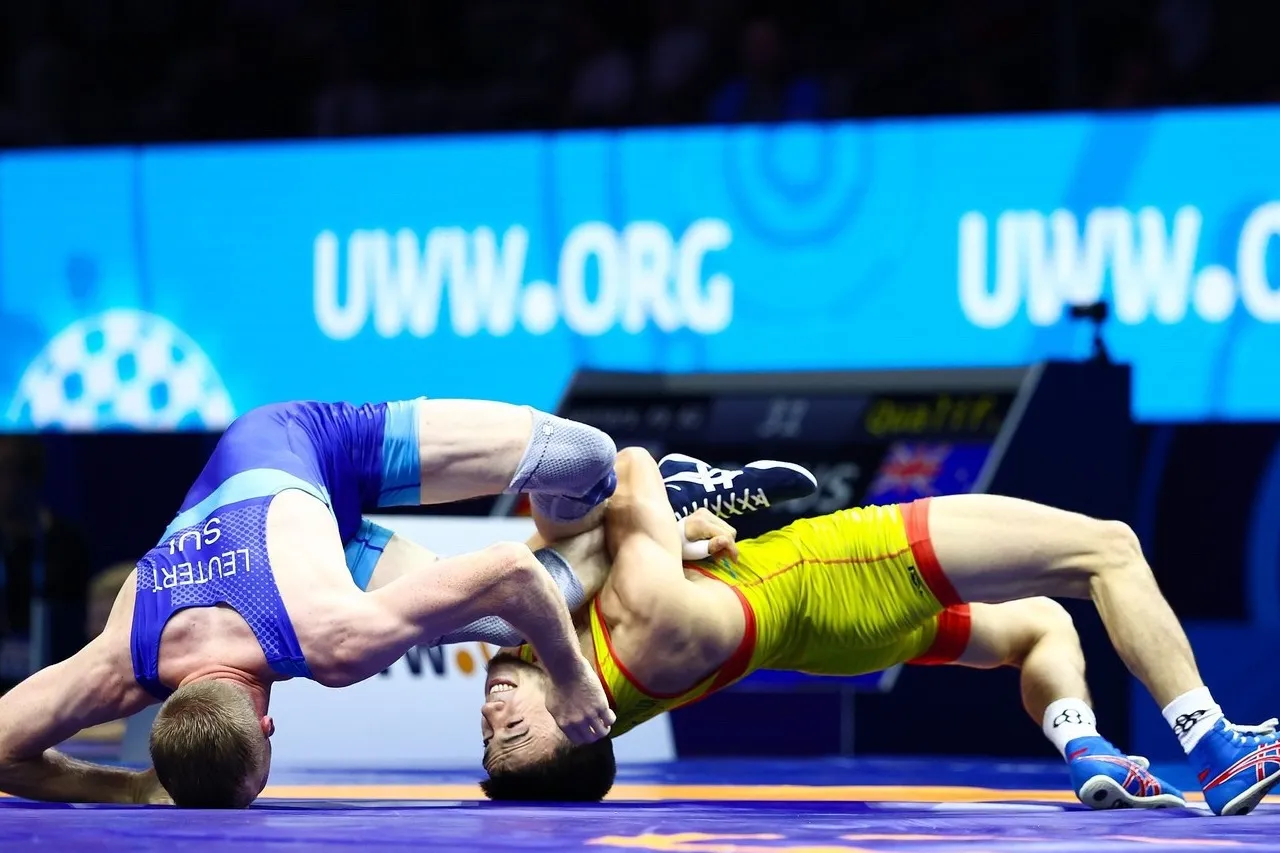 Әйел ер адамды ғашығын соруға қалай мәжбүрлеген