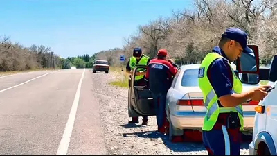 Абай облысында полиция дрондардың көмегімен жол қозғалысын қадағалауда, сурет - Zakon.kz жаңалық 15.09.2025 11:45